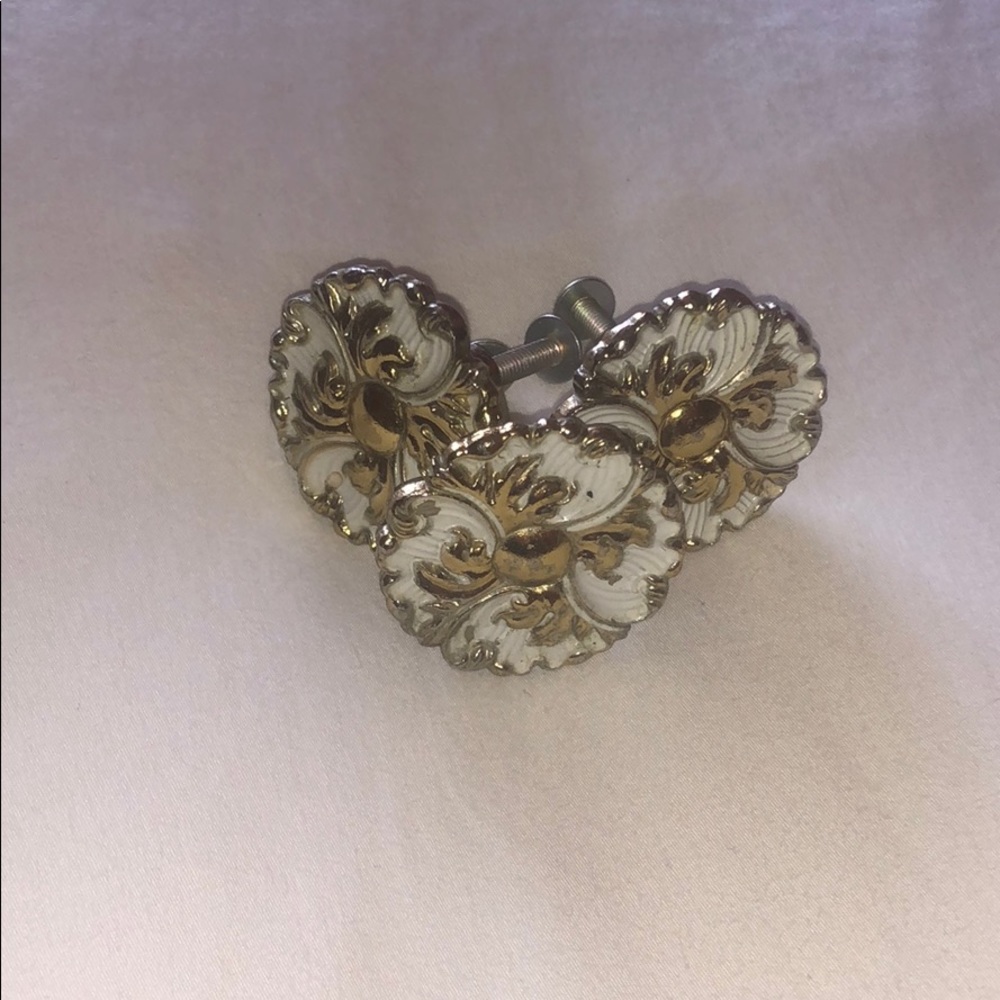 SOLD Vintage door knobs